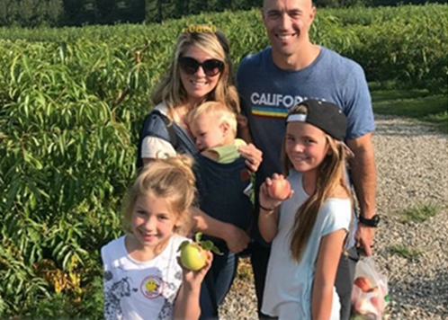 people jumping into pool